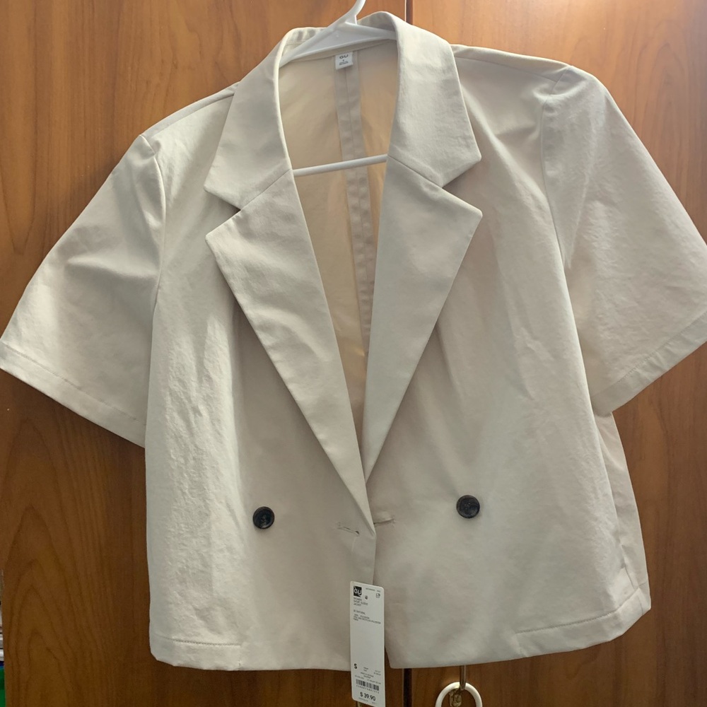 Uniqlo Beige Short Sleeve Blazer
